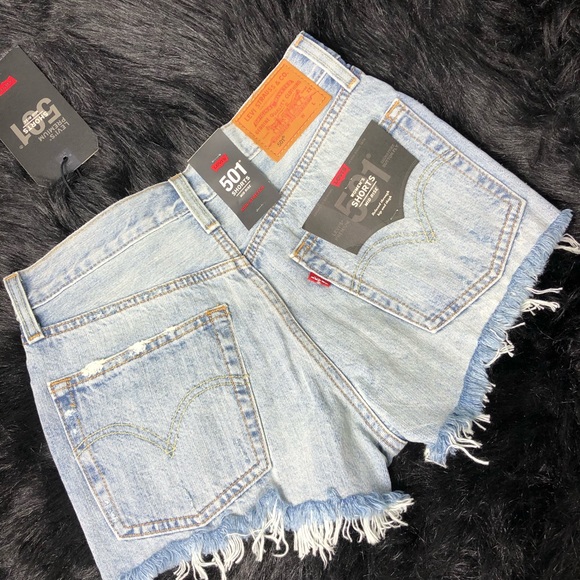 Levi’s 501’s Button Fly Waveline Denim Shorts - Picture 5 of 9